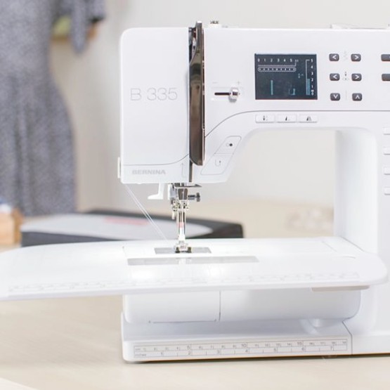 Bernina 335 Sewing Machine